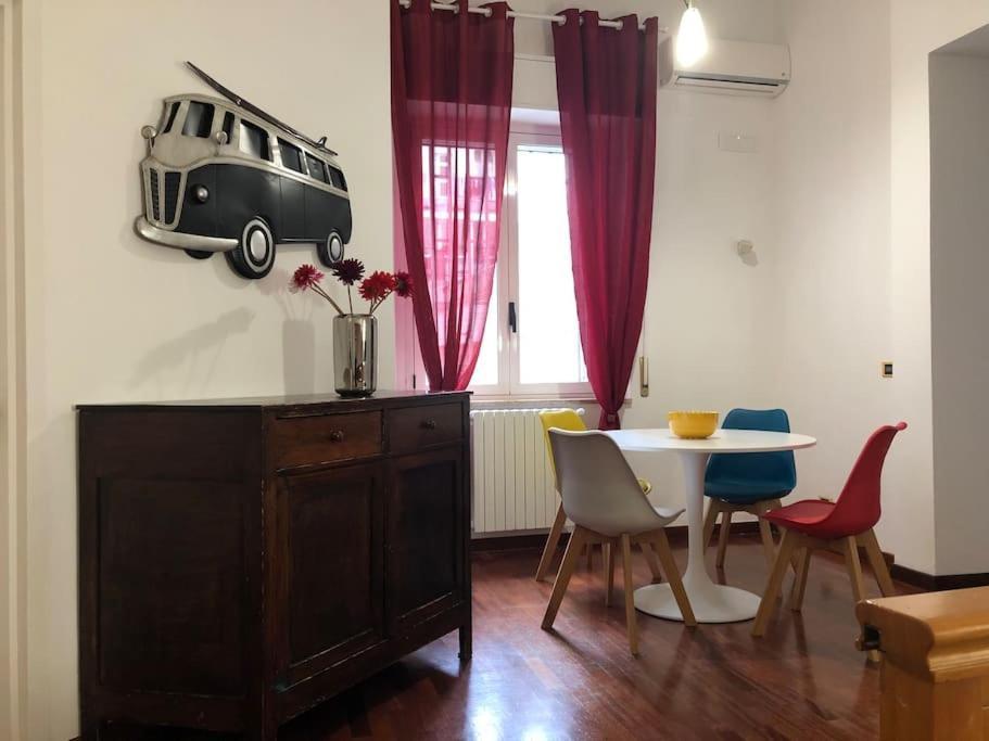 Bari For You - Guest House A 300Mt. Dal Mare Bagian luar foto