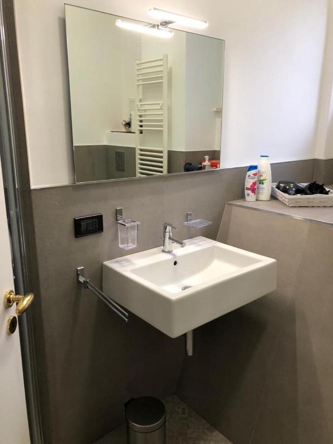 Bari For You - Guest House A 300Mt. Dal Mare Bagian luar foto